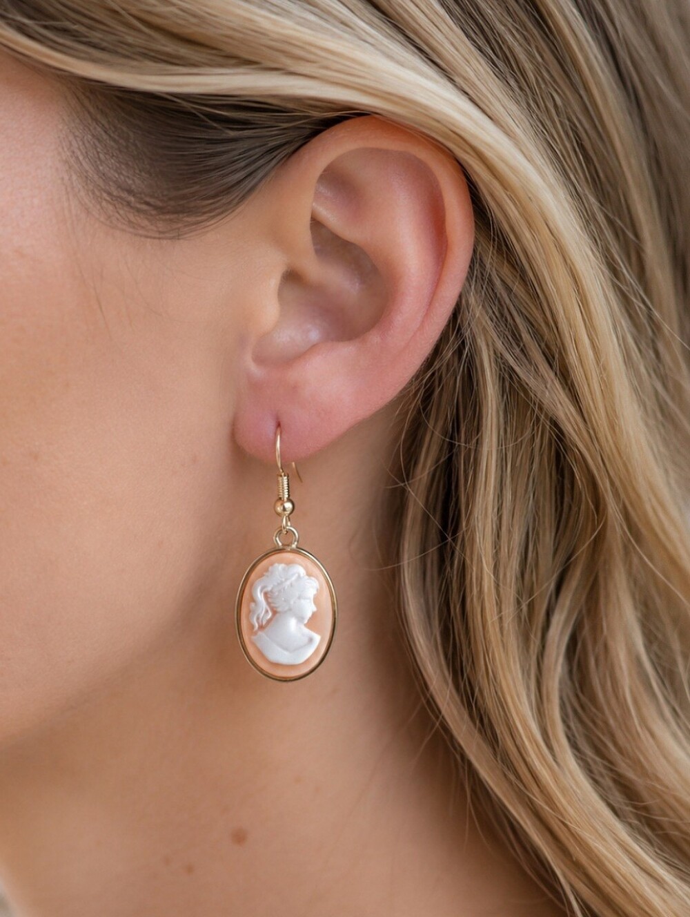 Elegant Cameo Earrings
